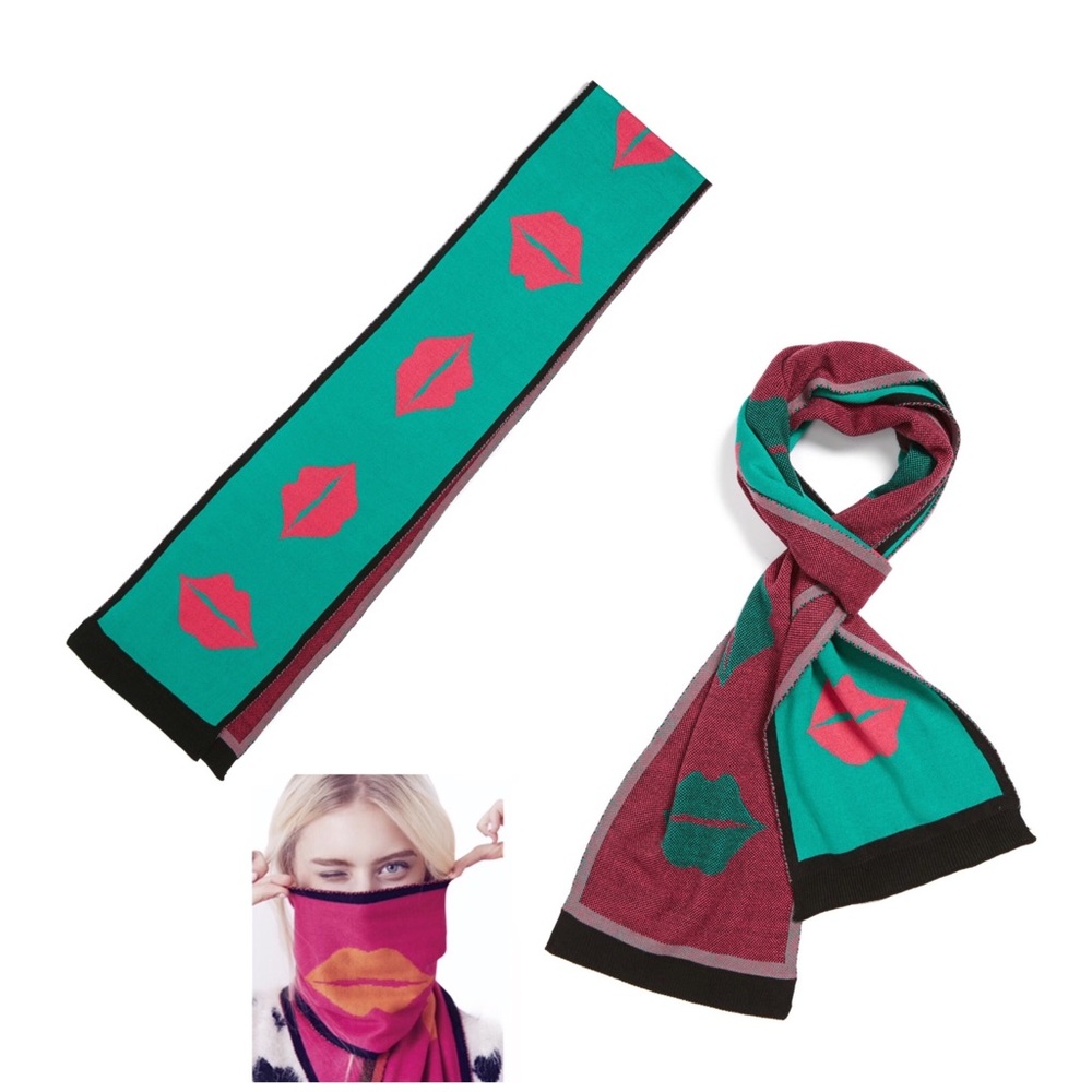 Tarnish Lips Muffler Scarf